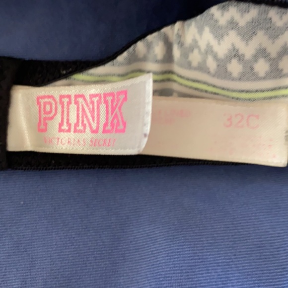 Pink bra - Picture 3 of 3